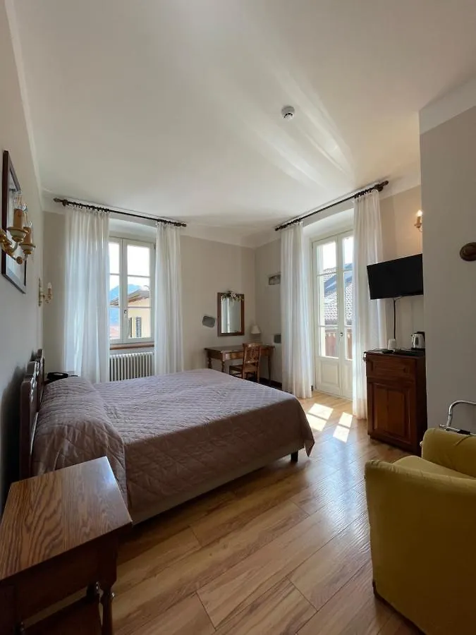 Hotel La Torre Castiglione dʼIntelvi