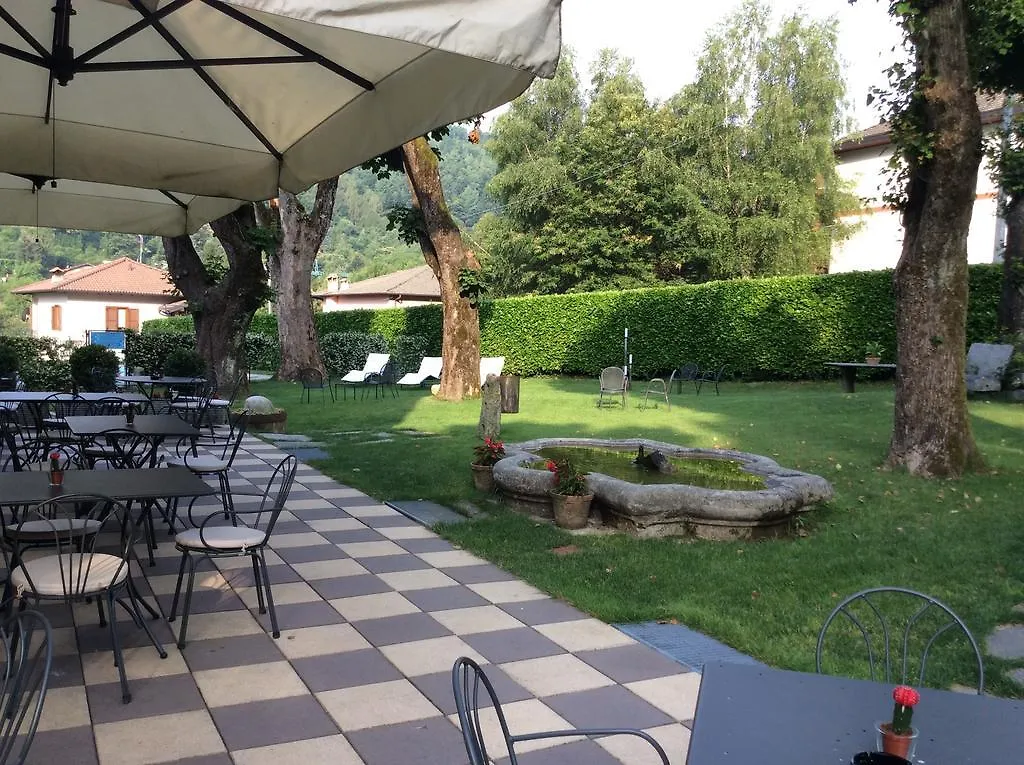 Hotel La Torre Castiglione dʼIntelvi