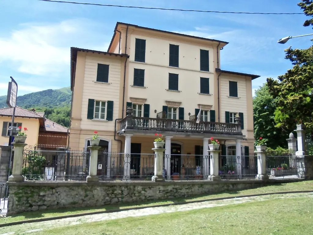 Hotel La Torre Castiglione dʼIntelvi