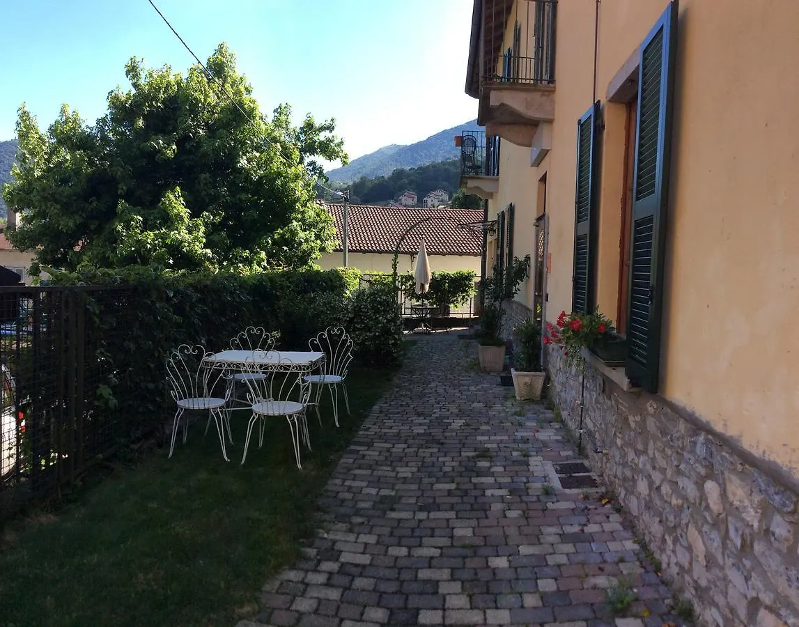 Hotel La Torre Castiglione dʼIntelvi